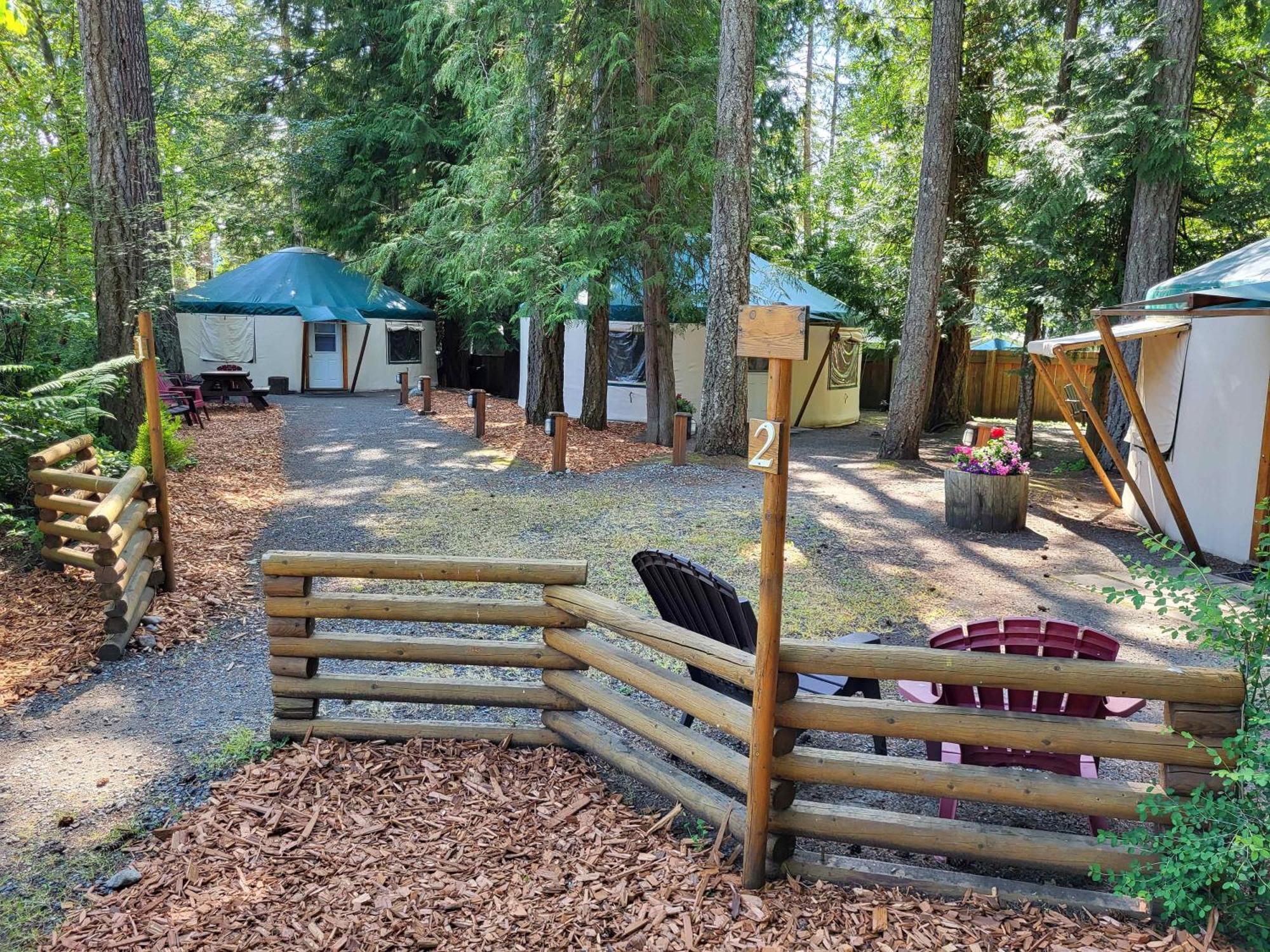 Riverbend Cottage & Rv Resort Parksville Buitenkant foto