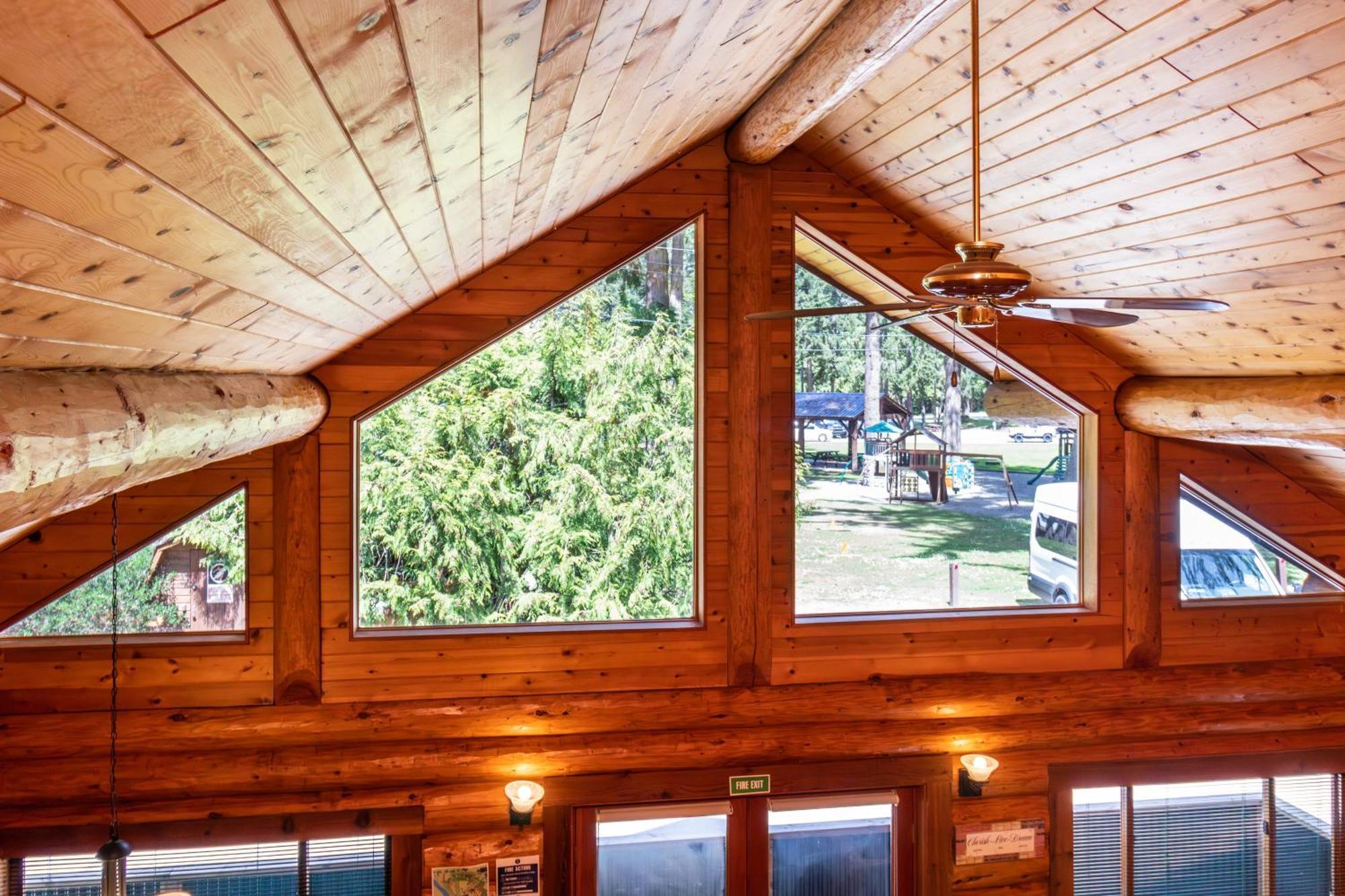 Riverbend Cottage & Rv Resort Parksville Buitenkant foto