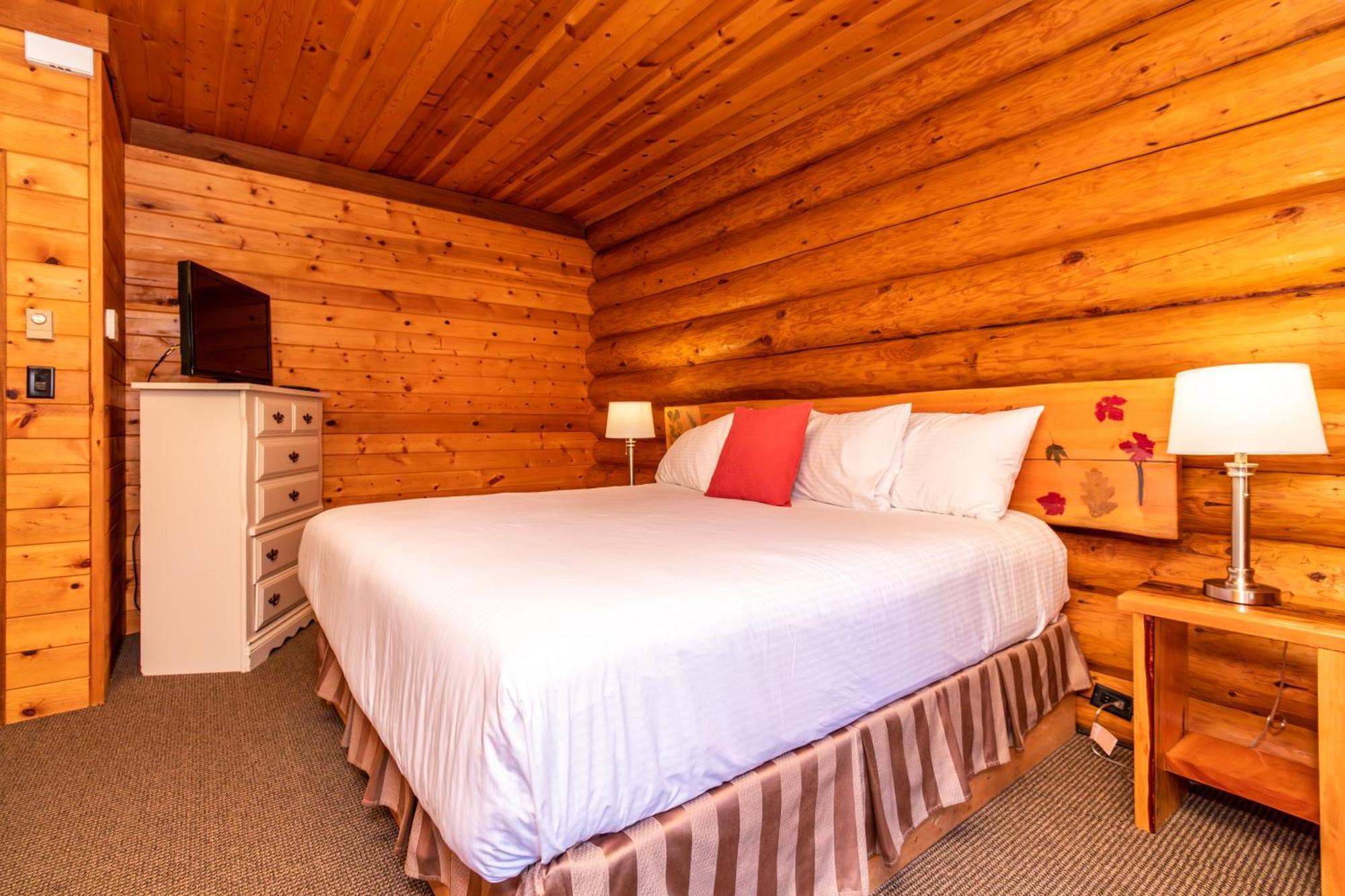 Riverbend Cottage & Rv Resort Parksville Buitenkant foto
