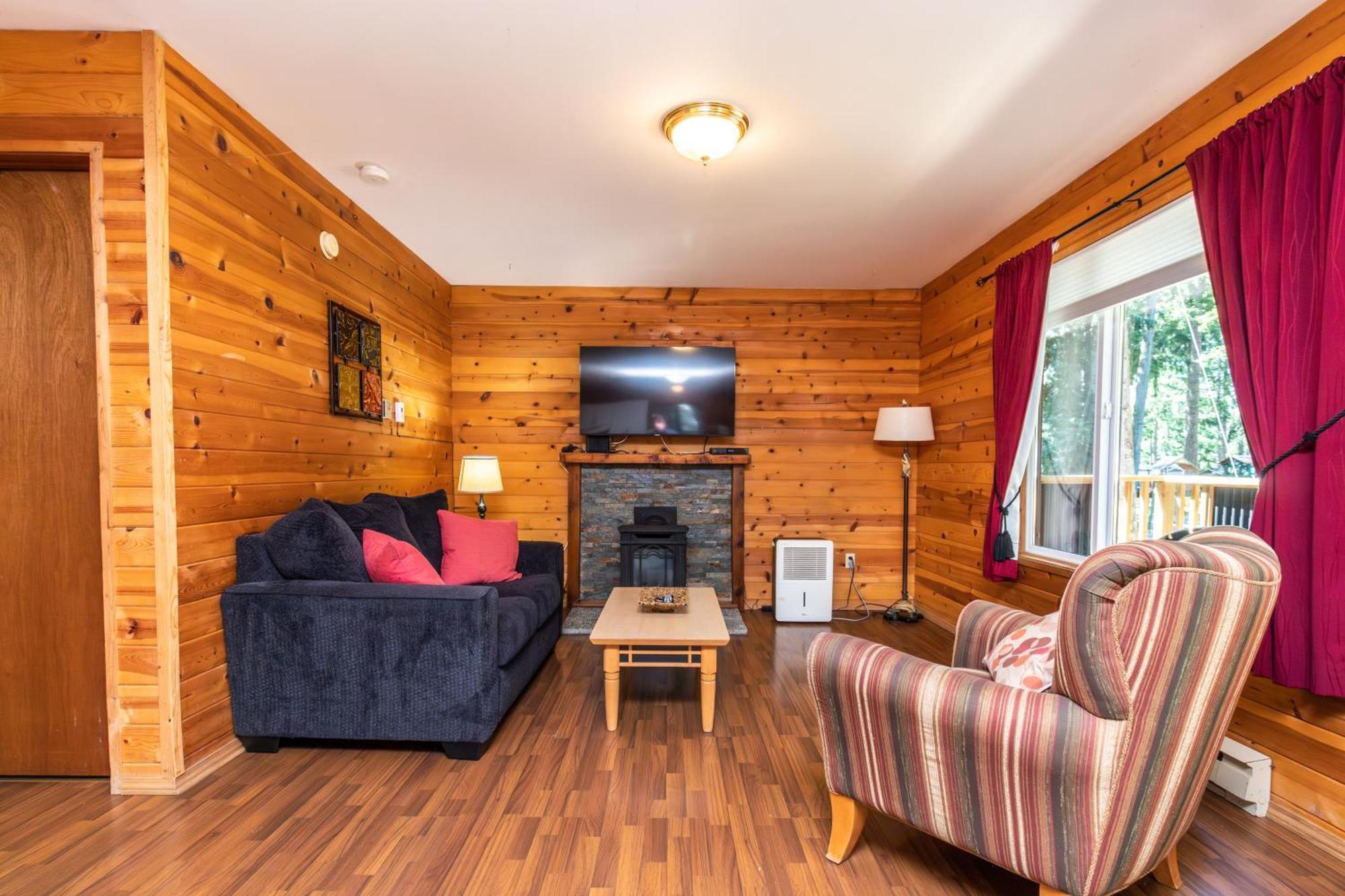 Riverbend Cottage & Rv Resort Parksville Buitenkant foto